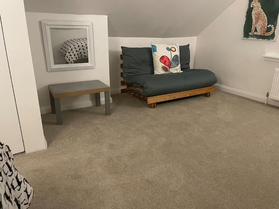 Stylish & Spacious 2 Storey, 3 Bed Apartment Gravesend Eksteriør bilde
