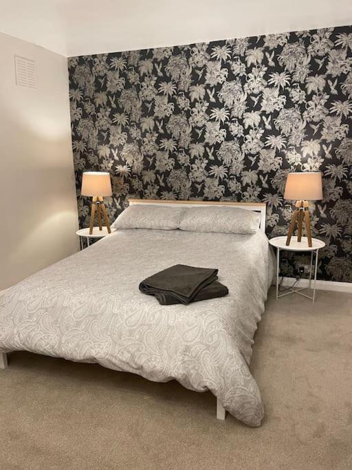 Stylish & Spacious 2 Storey, 3 Bed Apartment Gravesend Eksteriør bilde